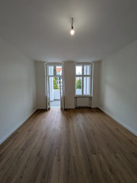 Geräumige 2 Zimmer Wohnung mit Balkon sucht neuen Mieter! — photo 1